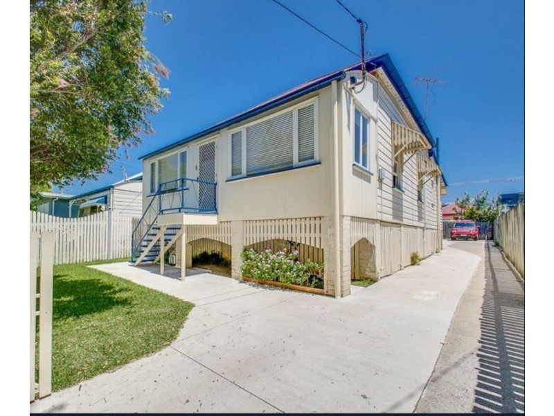 33 Henchman Street, Nundah QLD 4012