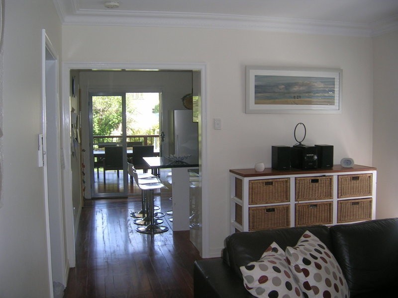 8 Romea Street, The Gap QLD 4061