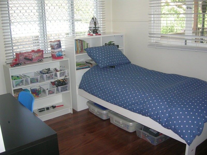 8 Romea Street, The Gap QLD 4061