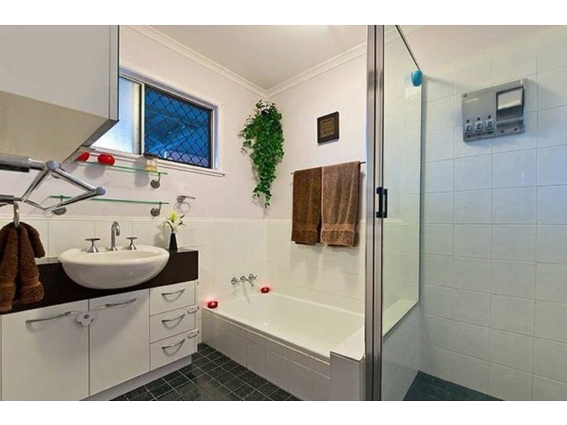 82 Narellan Street, Arana Hills QLD 4054