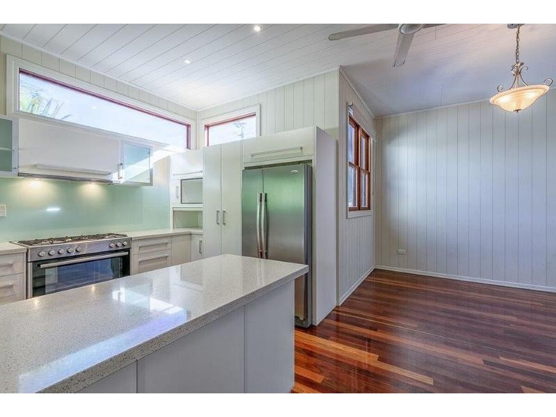 9 Broadway Street, Red Hill QLD 4059