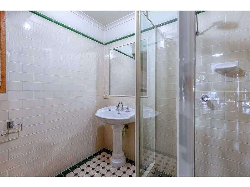 9 Broadway Street, Red Hill QLD 4059