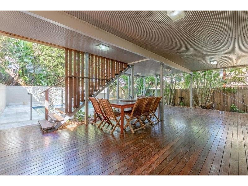 9 Broadway Street, Red Hill QLD 4059