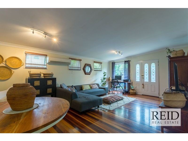 12 Eastbourne Street, Chermside West QLD 4032
