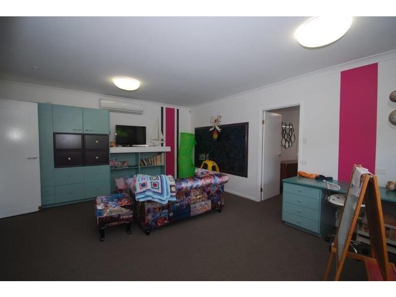 9 Clare Place, The Gap QLD 4061