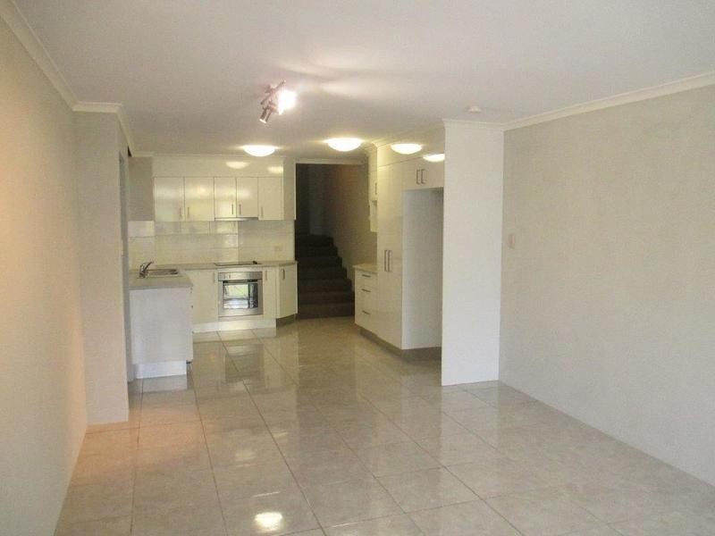 2/22 Paradise Street, Highgate Hill QLD 4101