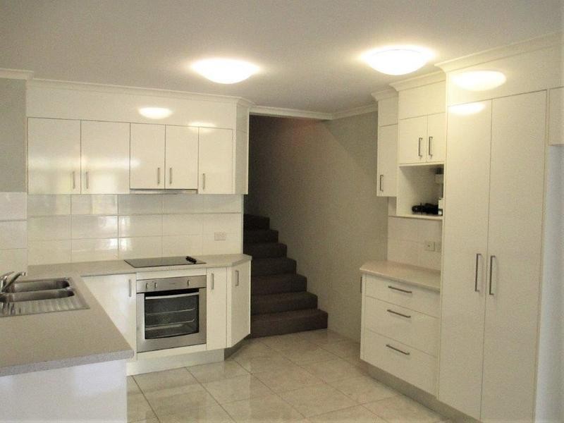 2/22 Paradise Street, Highgate Hill QLD 4101