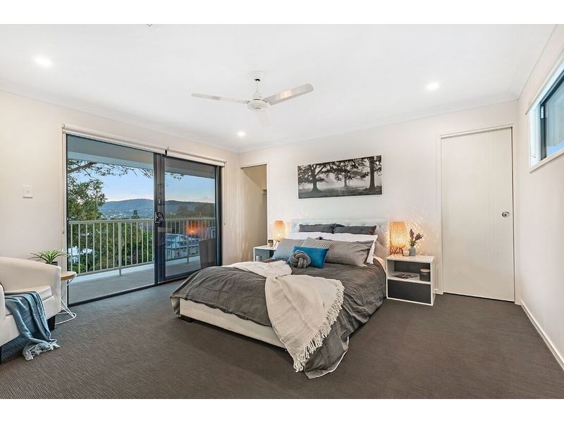 6 Deakin Street, Everton Park QLD 4053