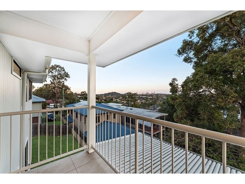 6 Deakin Street, Everton Park QLD 4053