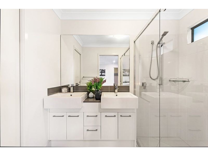 6 Deakin Street, Everton Park QLD 4053