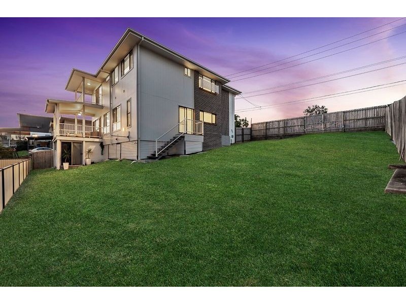 6 Deakin Street, Everton Park QLD 4053