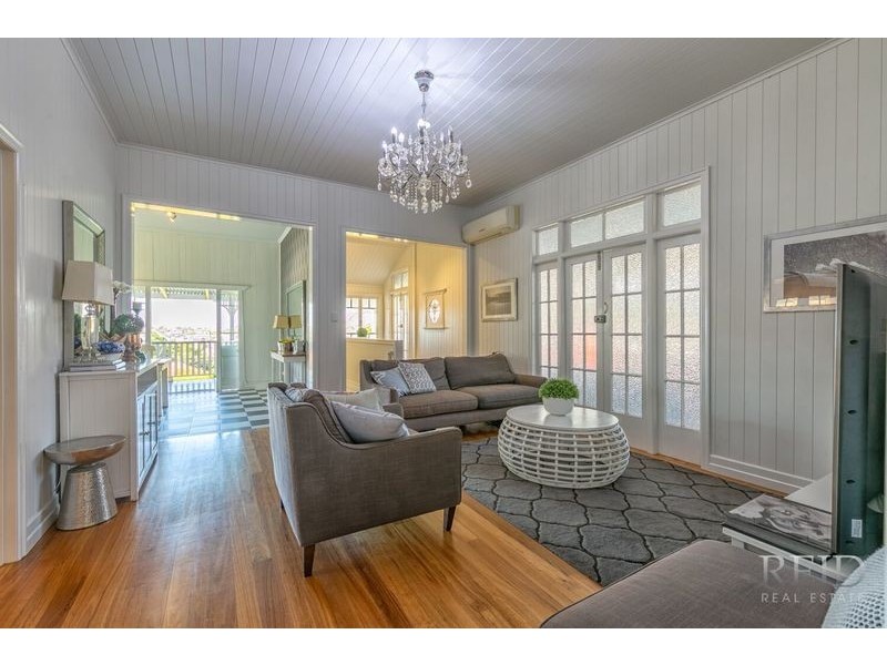 24 Walker Avenue, Teneriffe QLD 4005