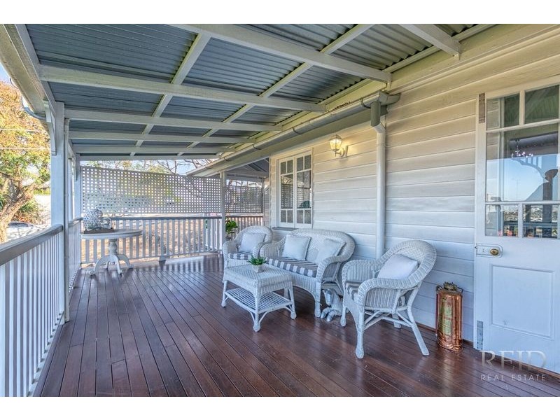 24 Walker Avenue, Teneriffe QLD 4005