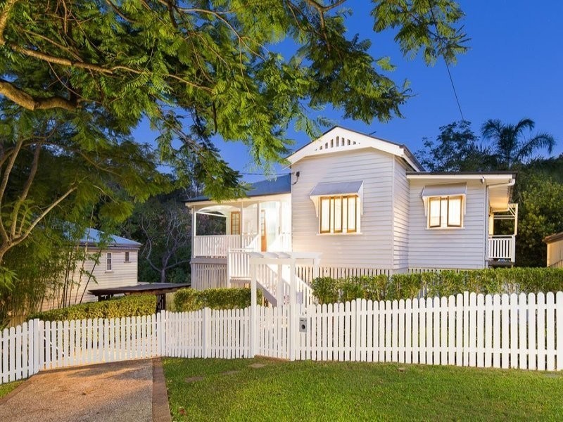 6 Arabella Street, Bardon QLD 4065