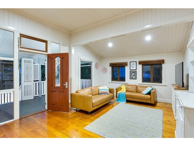 6 Arabella Street, Bardon QLD 4065