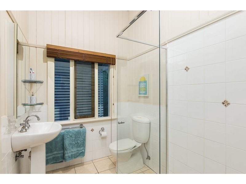 6 Arabella Street, Bardon QLD 4065