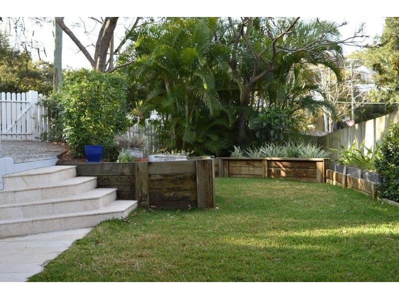 6 Arabella Street, Bardon QLD 4065