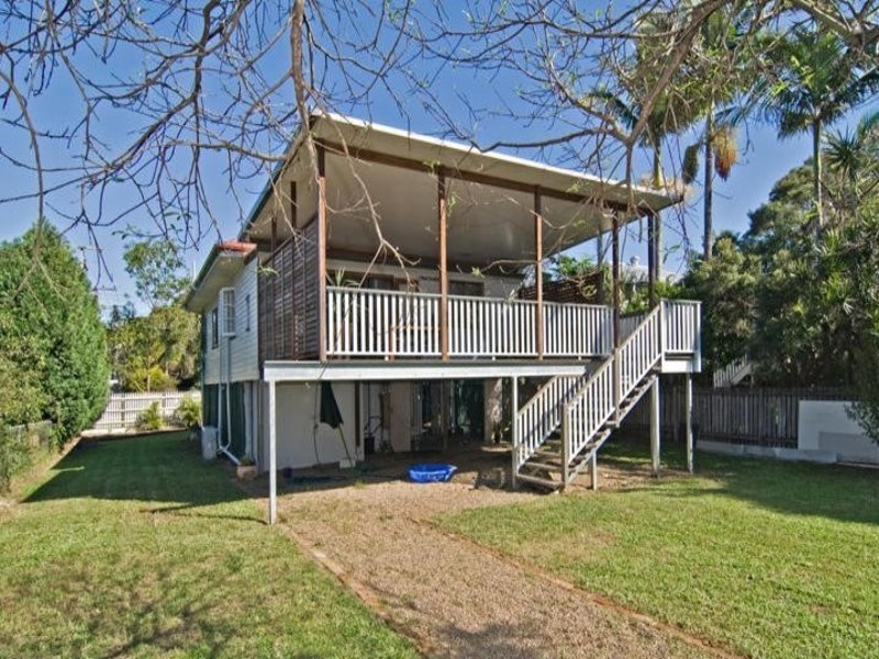 19 Farm Street, Newmarket QLD 4051