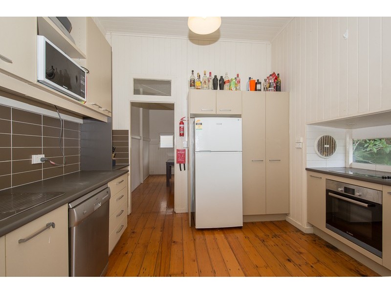 8 Pioneer Street, Toowong QLD 4066