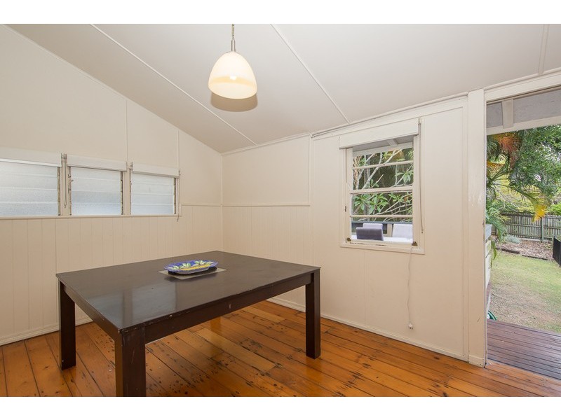 8 Pioneer Street, Toowong QLD 4066