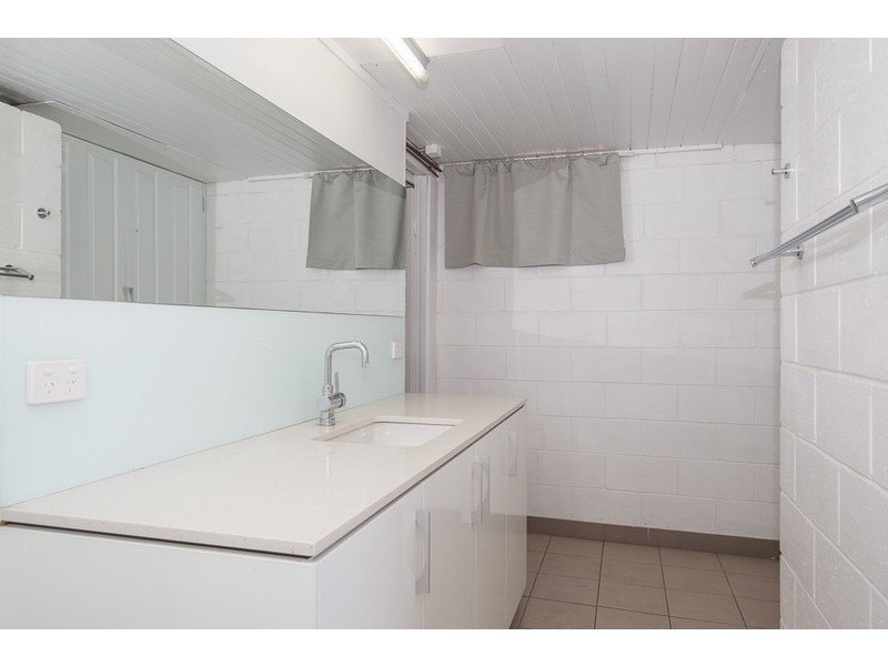 8 Pioneer Street, Toowong QLD 4066