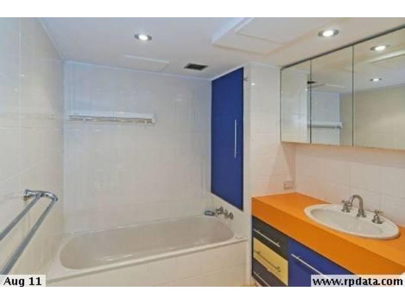 17/89 Thorn Street, Kangaroo Point QLD 4169