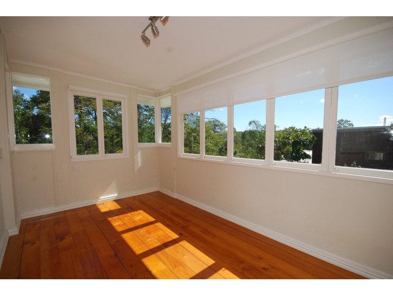 29 Glen Road, The Gap QLD 4061