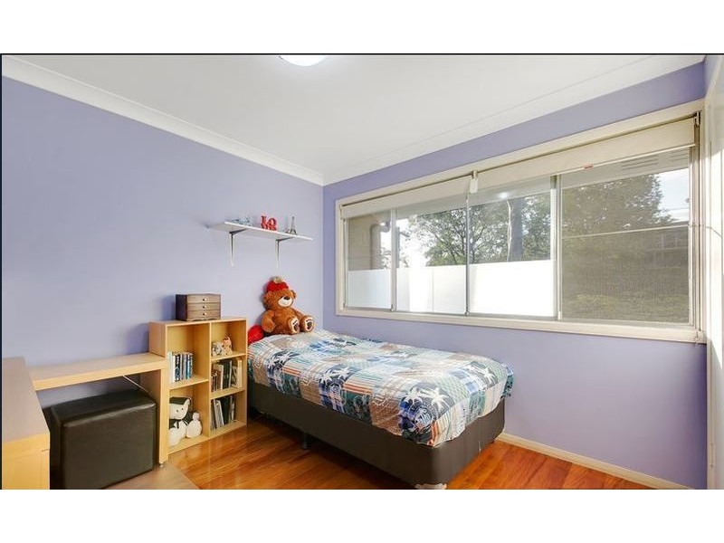 1 Eaglie Street, Chapel Hill QLD 4069