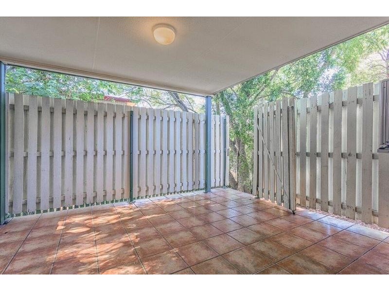 6/15 Vera Street, Greenslopes QLD 4120
