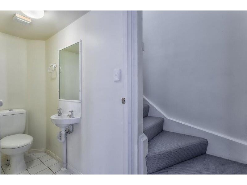 6/15 Vera Street, Greenslopes QLD 4120