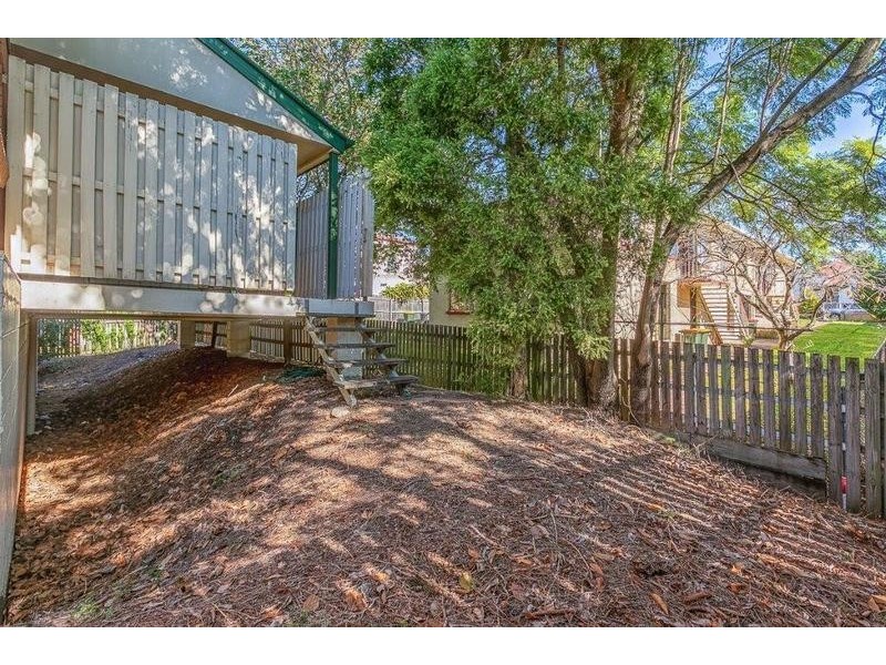 6/15 Vera Street, Greenslopes QLD 4120