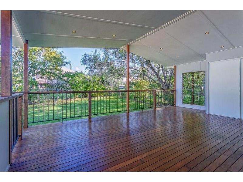 8 Romea Street, The Gap QLD 4061