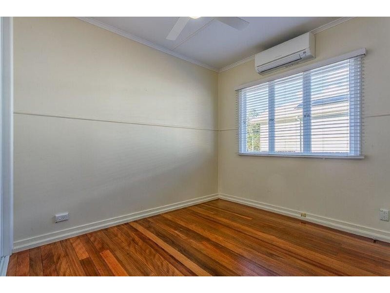 8 Romea Street, The Gap QLD 4061