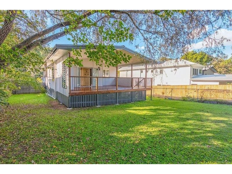 8 Romea Street, The Gap QLD 4061