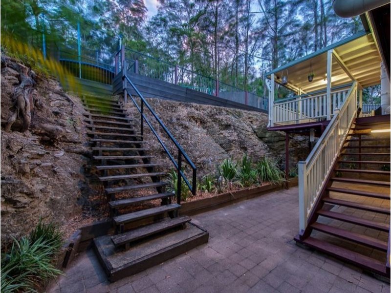 21 Wandearah Cres, Ferny Hills QLD 4055