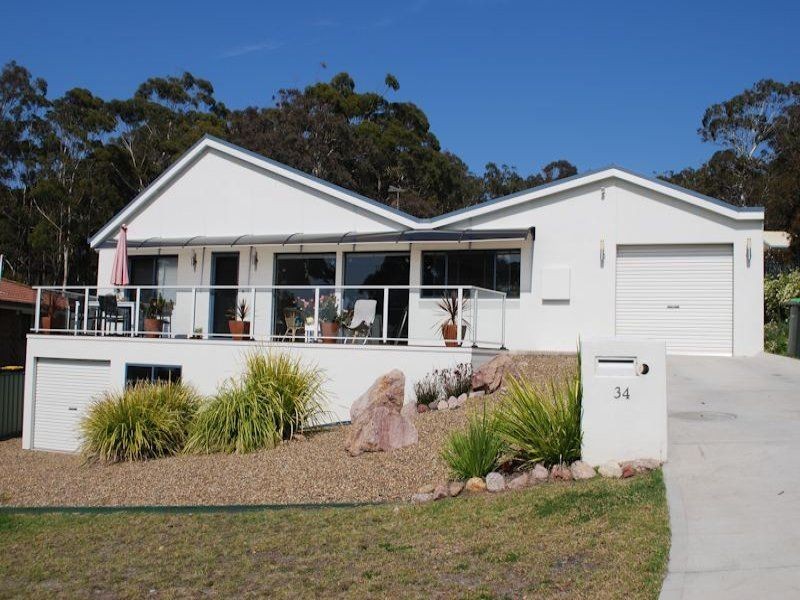 34 Jinjera Parade, Pambula Beach NSW 2549