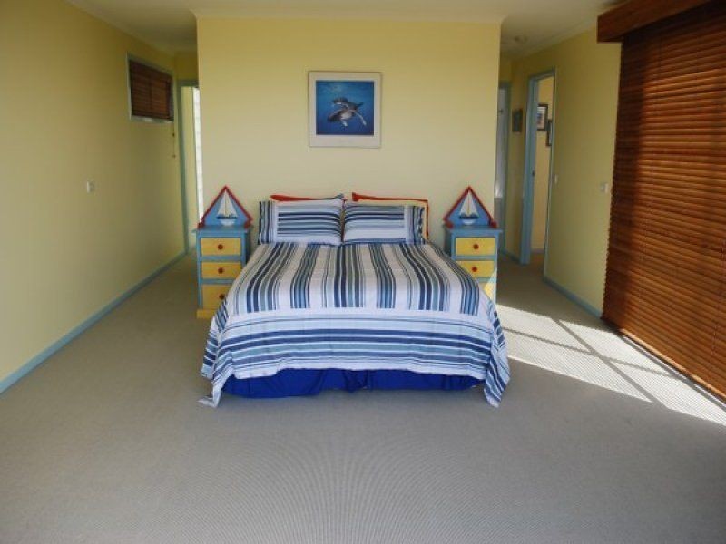 18 Dolphin Cove, Tura Beach NSW 2548