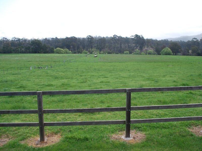 100 Yowaka River Rd, Greigs Flat NSW 2549