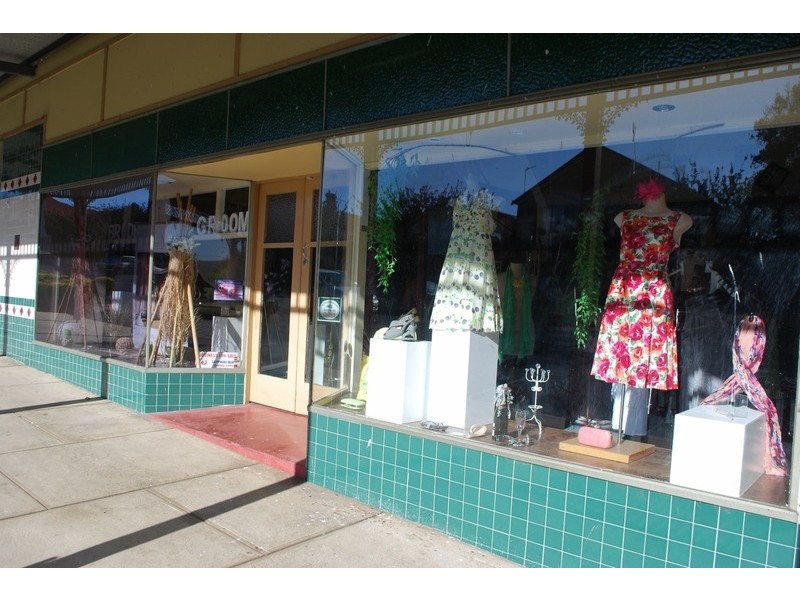 Shop 2/33 Quondola St, Pambula NSW 2549