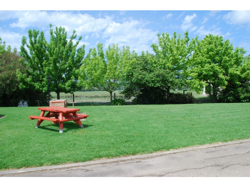 Idlewilde Town & Country Motor Inn/46 Bullara Street, Pambula NSW 2549