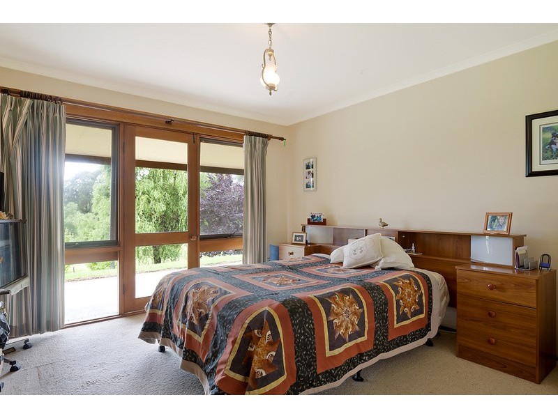 29 Stringybark Place, Millingandi NSW 2549