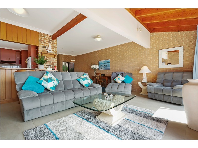 1/5 Winnunga Street, Pambula Beach NSW 2549