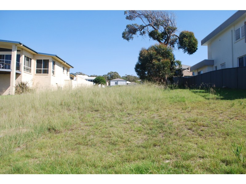 25 Dolphin Cove, Tura Beach NSW 2548