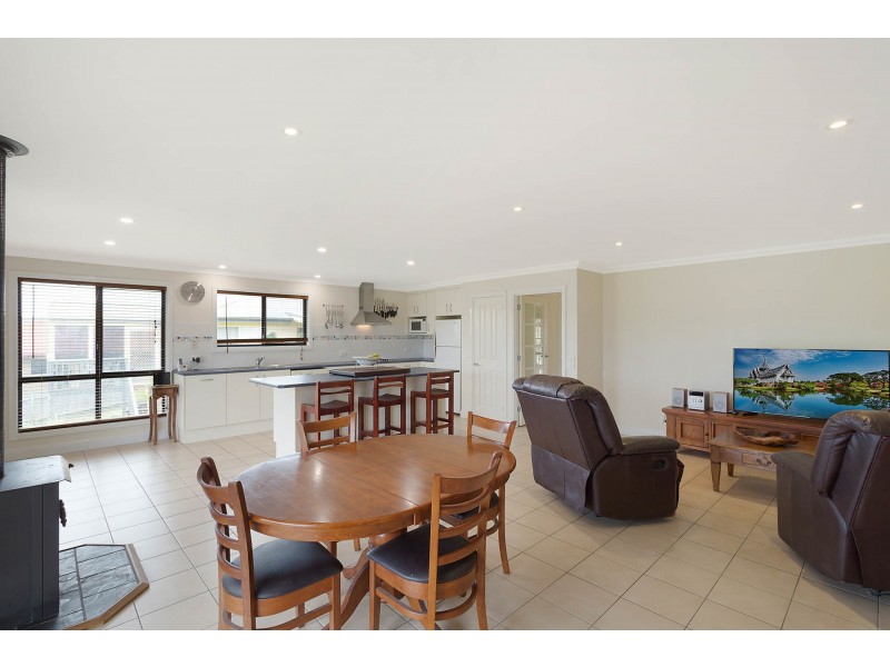 7 King Street, South Pambula NSW 2549