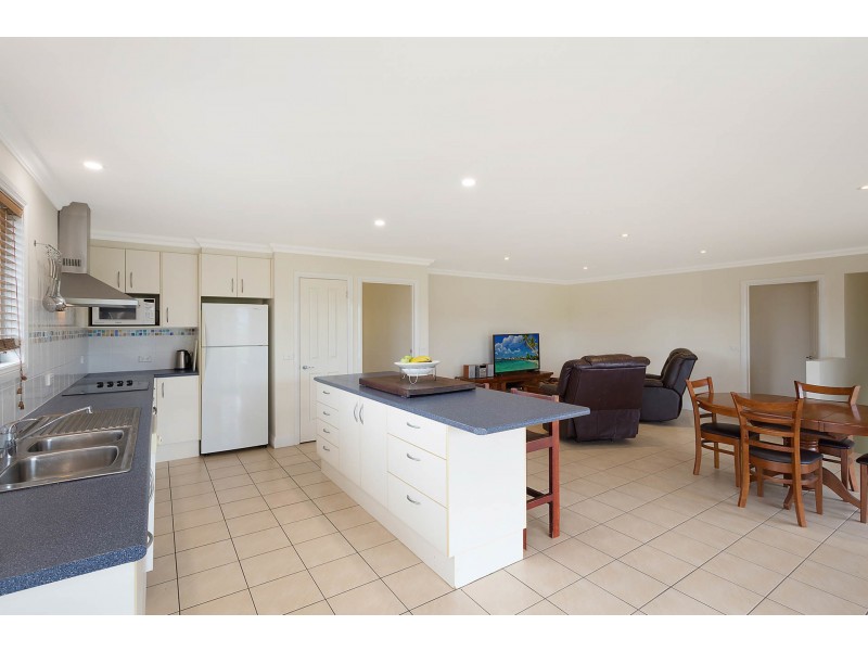 7 King Street, South Pambula NSW 2549