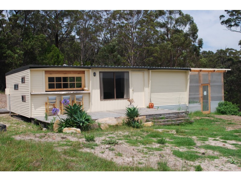 3 Oakleaf Place, Millingandi NSW 2549