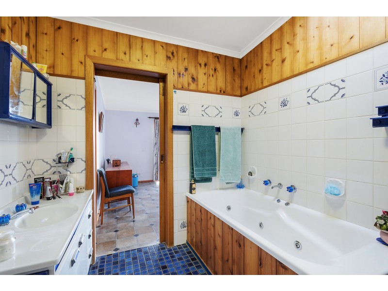 42 Weemilah Drive, Pambula Beach NSW 2549