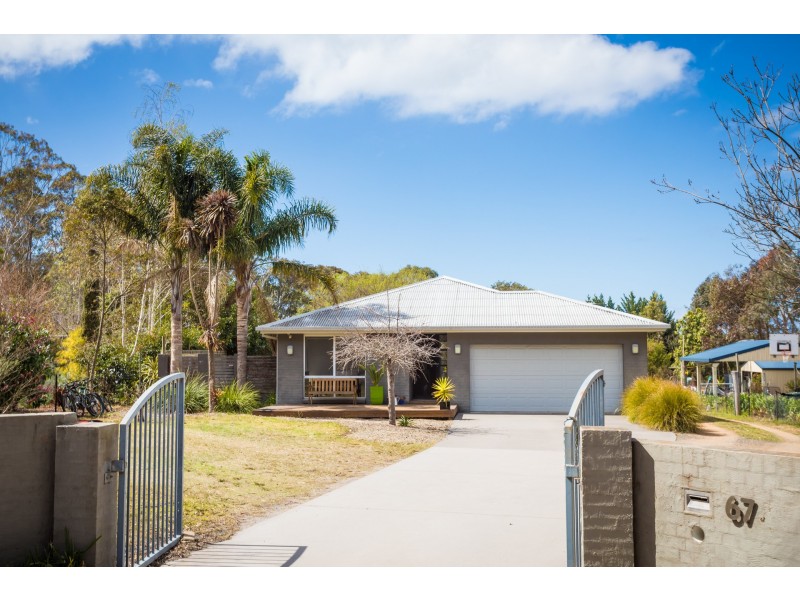 67 Rainbow Street, Pambula NSW 2549