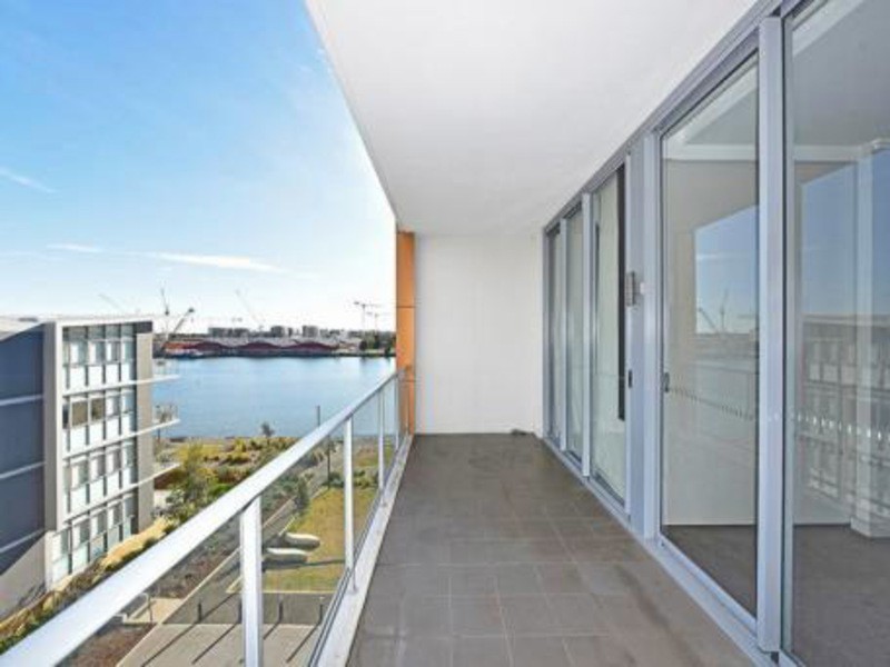 40 Shoreline Drrive, Rhodes NSW 2138