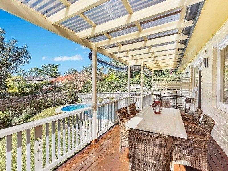 27 Benaroon Avenue, St Ives NSW 2075